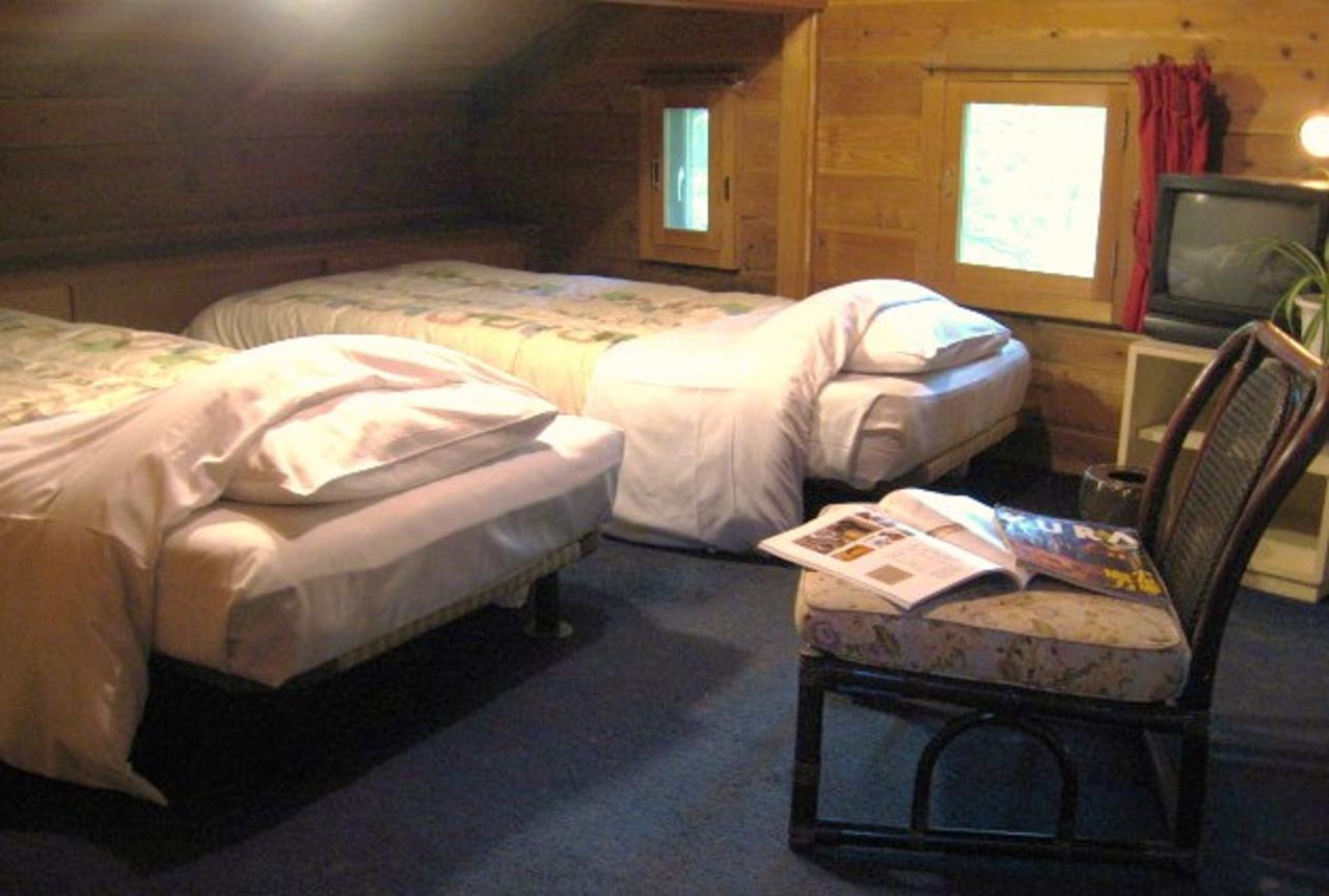 Pension Blue Hakuba Exterior photo